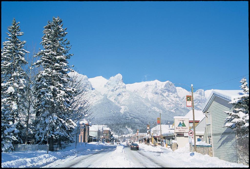 Canmore Crossing ภายนอก รูปภาพ